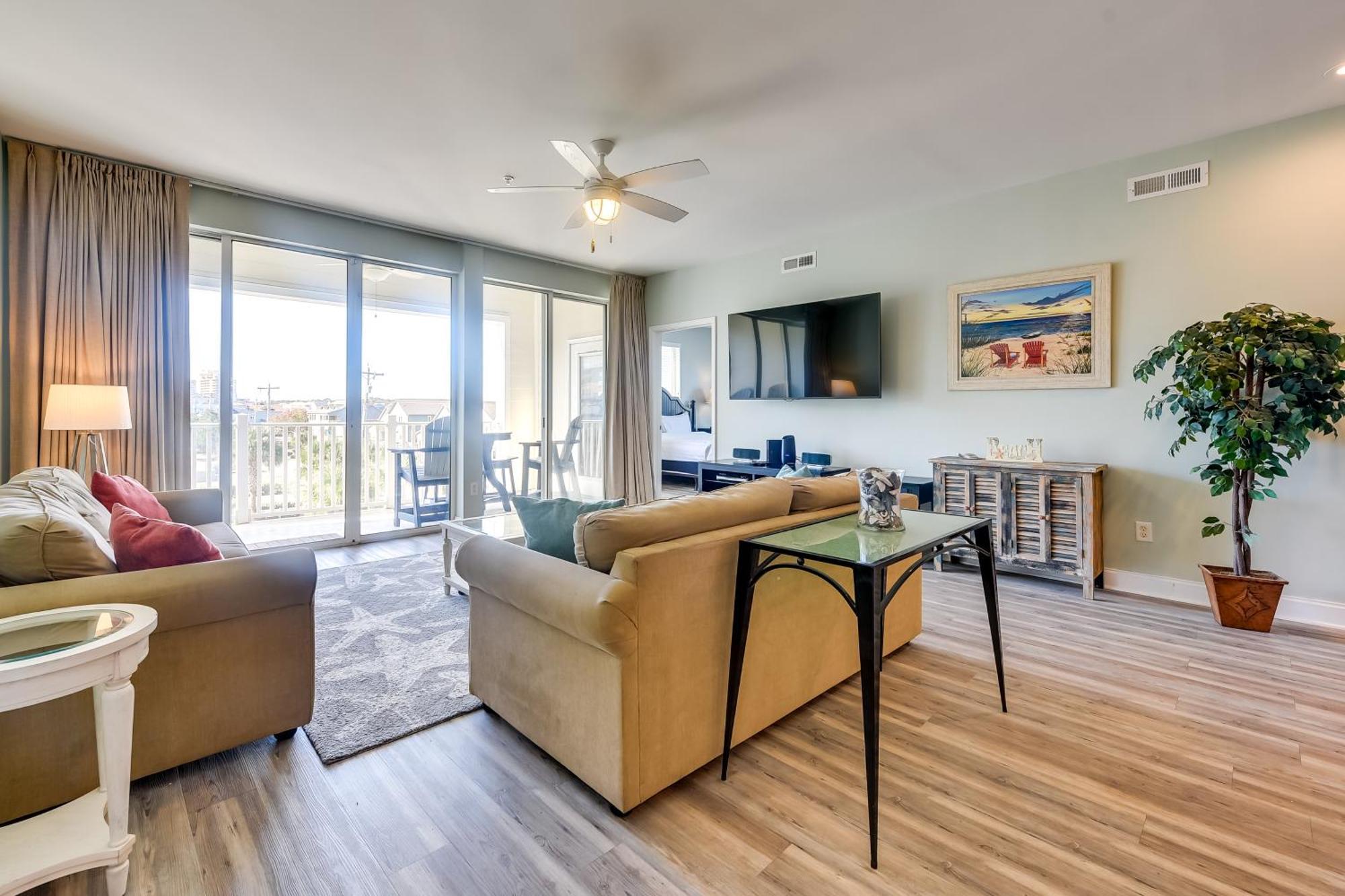 Roomy North Myrtle Beach Condo, Walk To Beach ภายนอก รูปภาพ